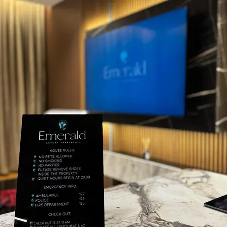 Emerald Luxury Apartments Shkoder Exterior photo