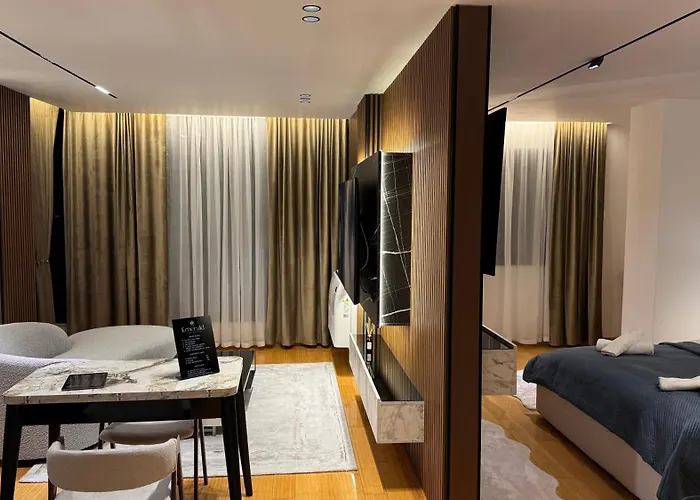 Emerald Luxury Apartments